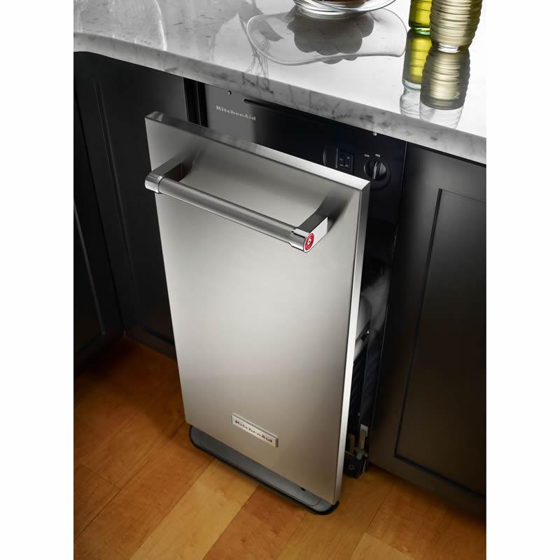 KitchenAid 15-inch Built-in Trash Compactor KTTS505ESS IMAGE 3