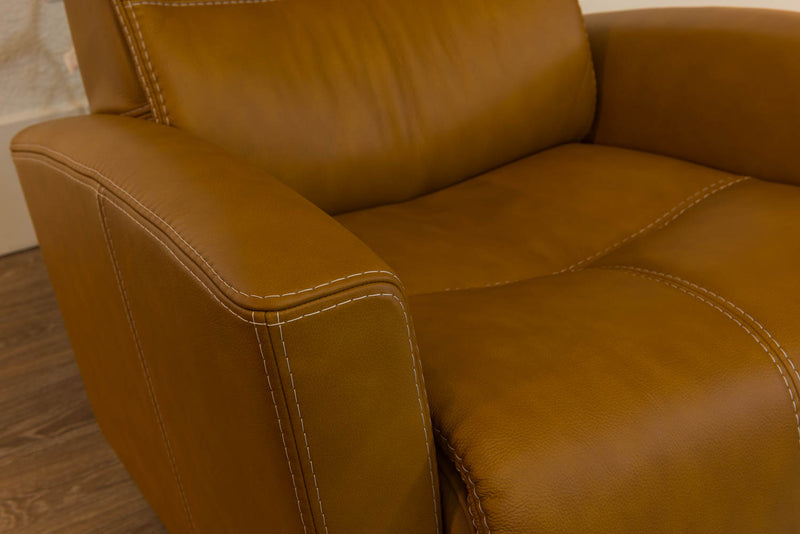 Fauteuil Inclinable - VENTE FINALE - MODÈLE DE PLANCHER ST-HYACINTHE - VENDU TEL QUEL