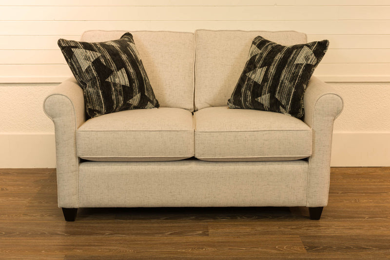 Causeuse  - VENTE FINALE - MODÈLE DE PLANCHER ST-HYACINTHE - VENDU TEL QUEL