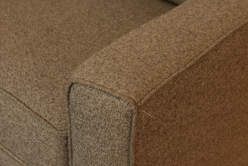 Fauteuil  - VENTE FINALE - MODÈLE DE PLANCHER ST-HYACINTHE - VENDU TEL QUEL