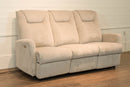 Sofa inclinable - VENTE FINALE - MODÈLE DE PLANCHER ST-HYACINTHE - VENDU TEL QUEL