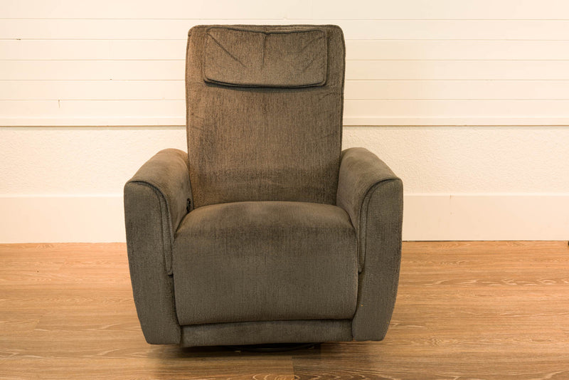 Fauteuil Inclinable - VENTE FINALE - MODÈLE DE PLANCHER ST-HYACINTHE - VENDU TEL QUEL