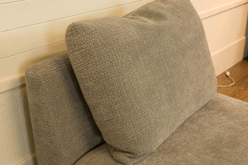 Fauteuil  - VENTE FINALE - MODÈLE DE PLANCHER ST-HYACINTHE - VENDU TEL QUEL