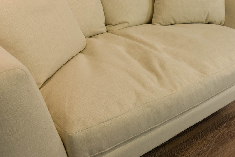 Causeuse  - VENTE FINALE - MODÈLE DE PLANCHER ST-HYACINTHE - VENDU TEL QUEL