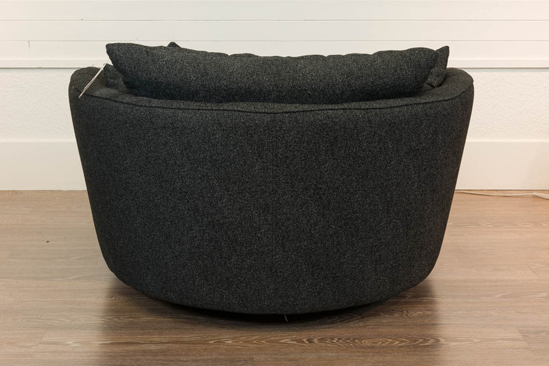 Fauteuil  - VENTE FINALE - MODÈLE DE PLANCHER ST-HYACINTHE - VENDU TEL QUEL