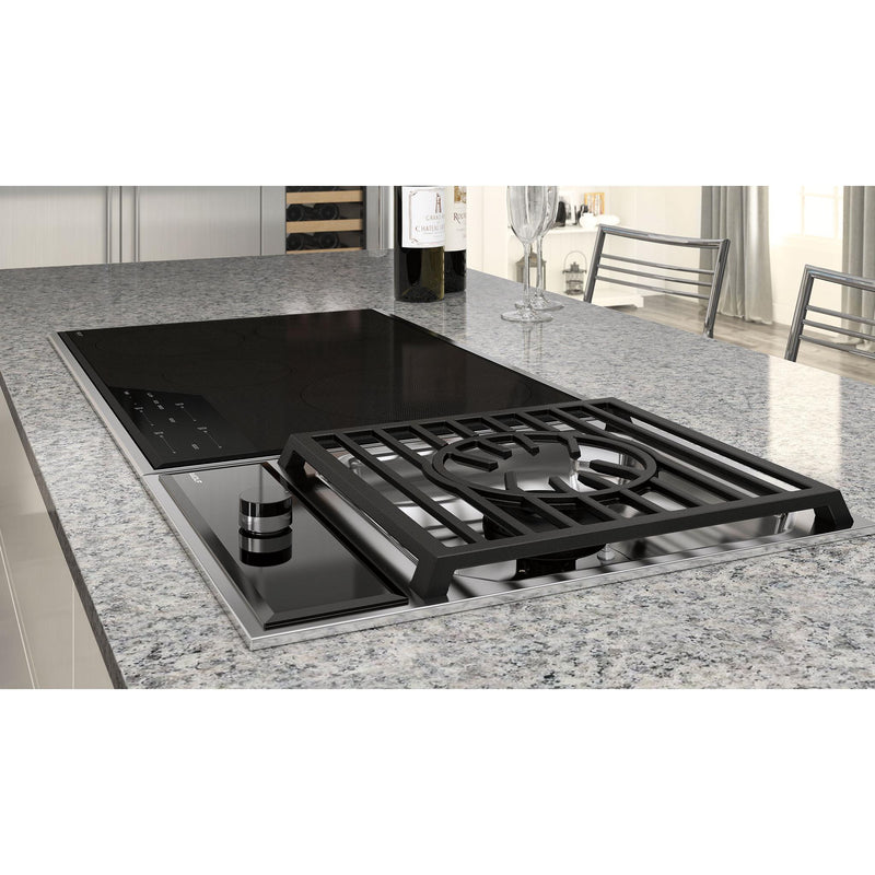 Wolf 15-inch Built-in Gas Cooktop MM15TF/S/LP IMAGE 3