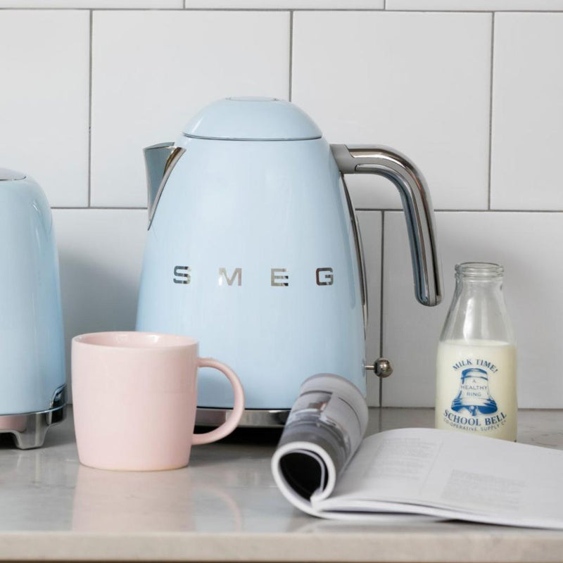 Smeg Retro-Style 1.7L Electric Kettle KLF03PBUS IMAGE 2