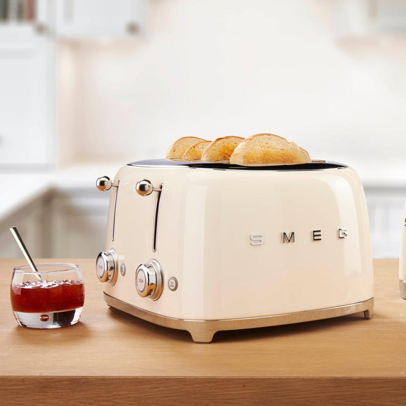 Smeg Retro-Style 4-Slice Toaster TSF03CRUS IMAGE 2