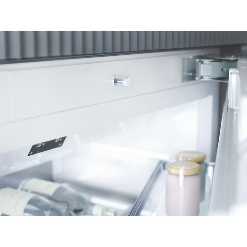 Miele Bottom Freezer Refrigerator with WiFiConn@ct KF 2811 SF IMAGE 12