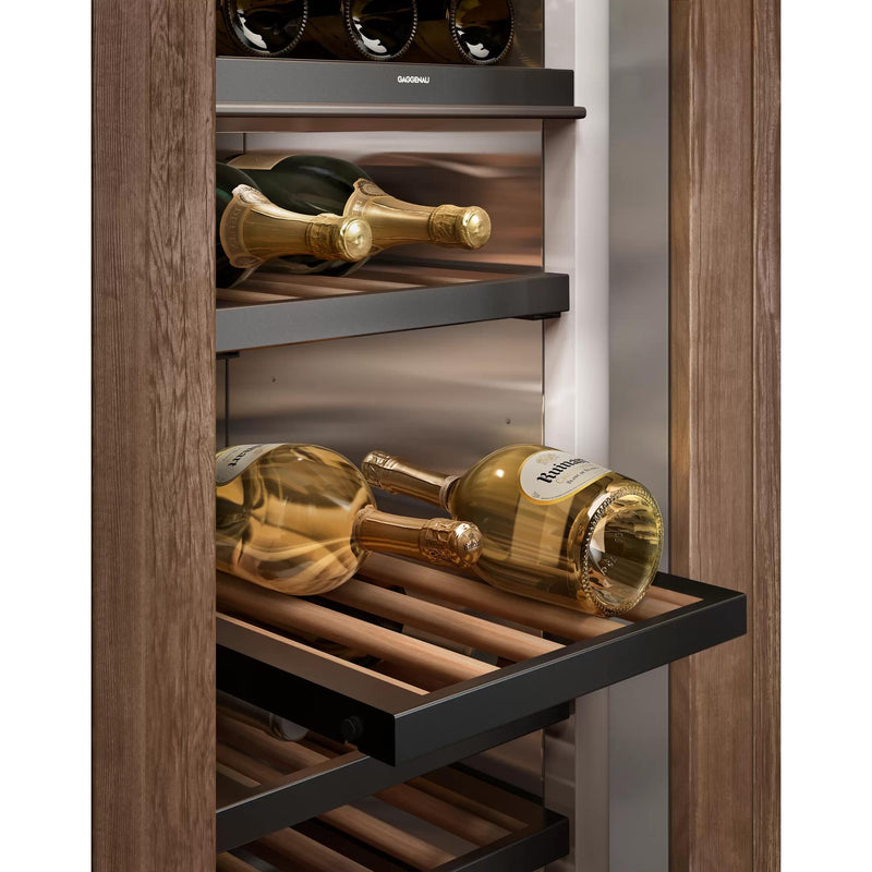 Gaggenau 70-Bottle Vario 400 Series Wine Cooler with Multi-Flow Air System RW414765 IMAGE 3