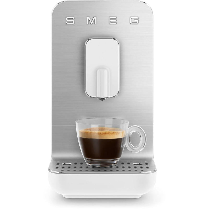 Smeg Retro-Style Automatic Coffee Machine BCC01WHMUS IMAGE 11