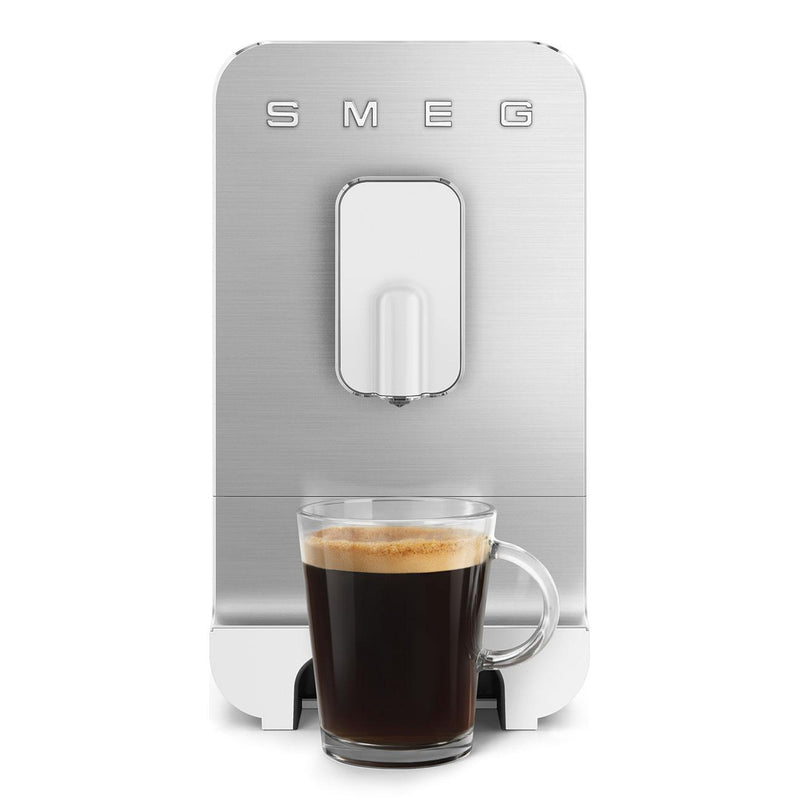 Smeg Retro-Style Automatic Coffee Machine BCC01WHMUS IMAGE 16