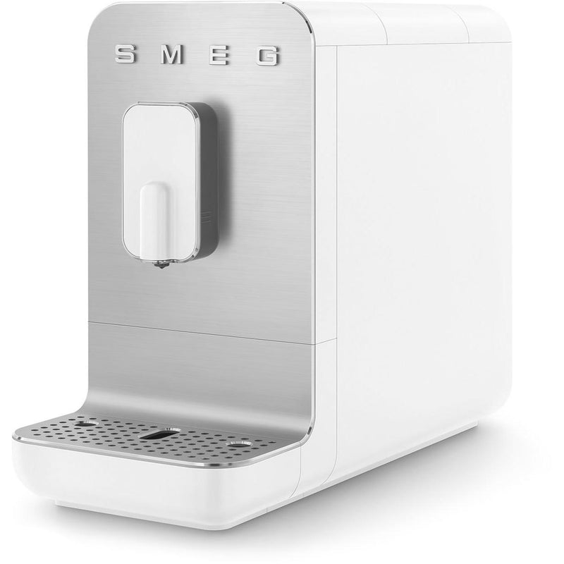 Smeg Retro-Style Automatic Coffee Machine BCC01WHMUS IMAGE 8