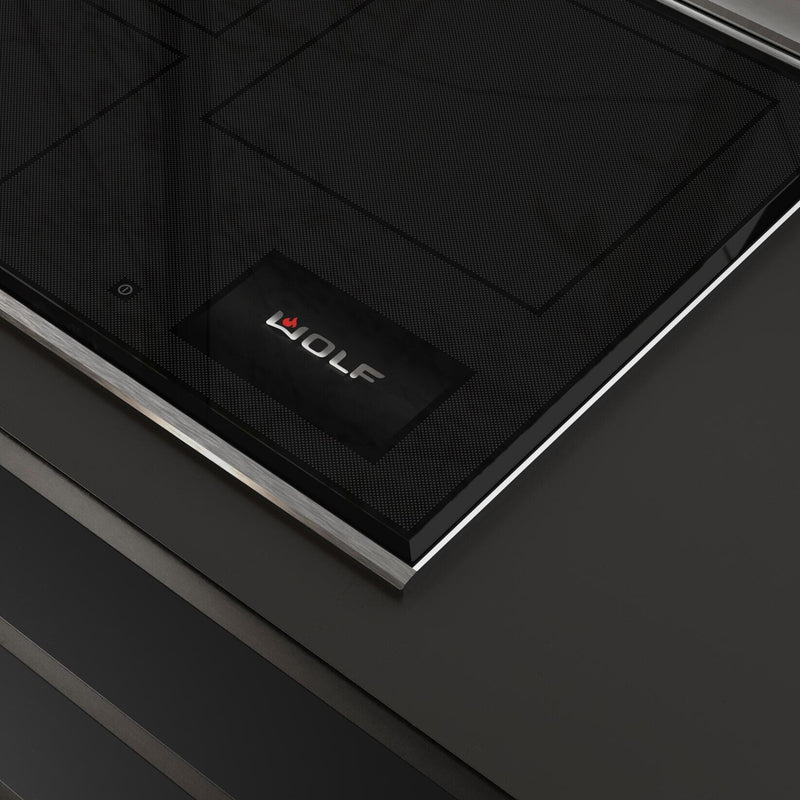 Wolf 30-inch Built-in Induction Cooktop with 17 Power Settings CI30460T/S IMAGE 3