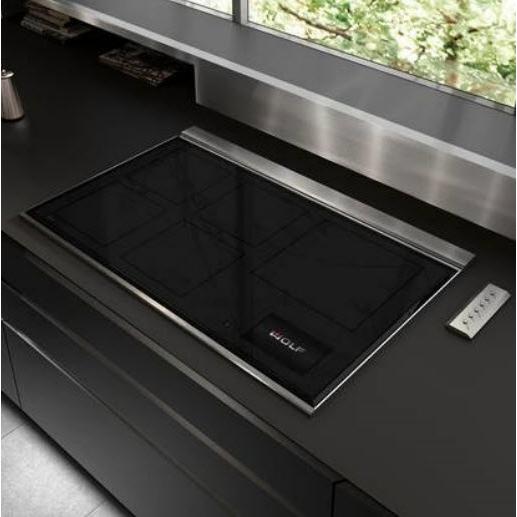 Wolf 36-inch Built-in Induction Cooktop with 17 Power Settings CI36560T/S IMAGE 2