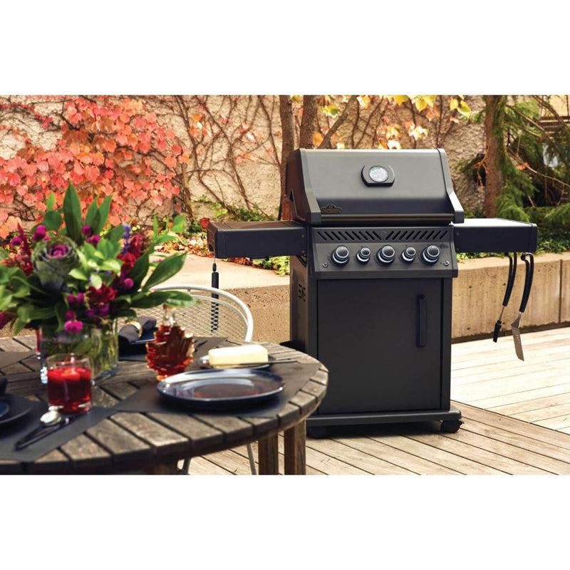 Napoleon Phantom Prestige® SE 425 RSIB Gas Grill RSE425RSIBNK-1-PHM IMAGE 5