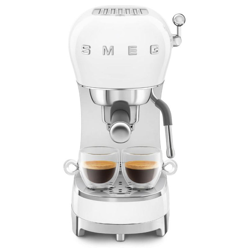 Smeg Retro-Style Manual Espresso Coffee Machine ECF02WHUS IMAGE 6