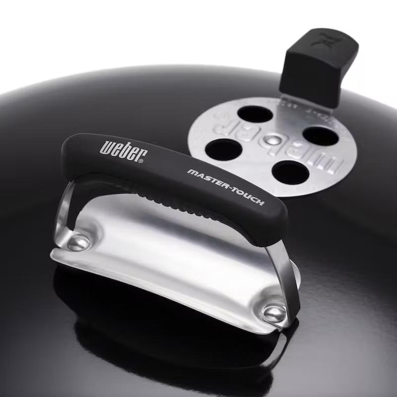 Weber Master-Touch 26-inch Charcoal Grill 1500064 IMAGE 12