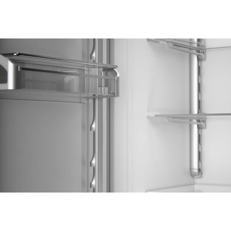 Bertazzoni Congélateur vertical de 8,2 pi cu avec machine à glaçons REF18FCIPIXL/23 - Germain Larivière