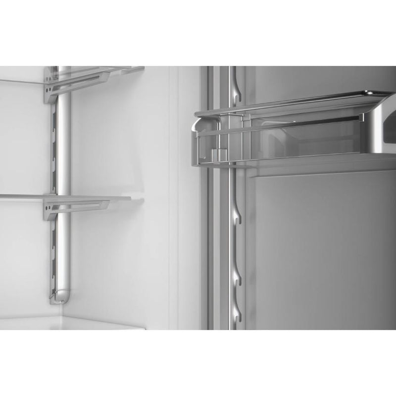 Bertazzoni Congélateur vertical de 8,2 pi cu avec machine à glaçons REF18FCIPIXR/23 - Germain Larivière