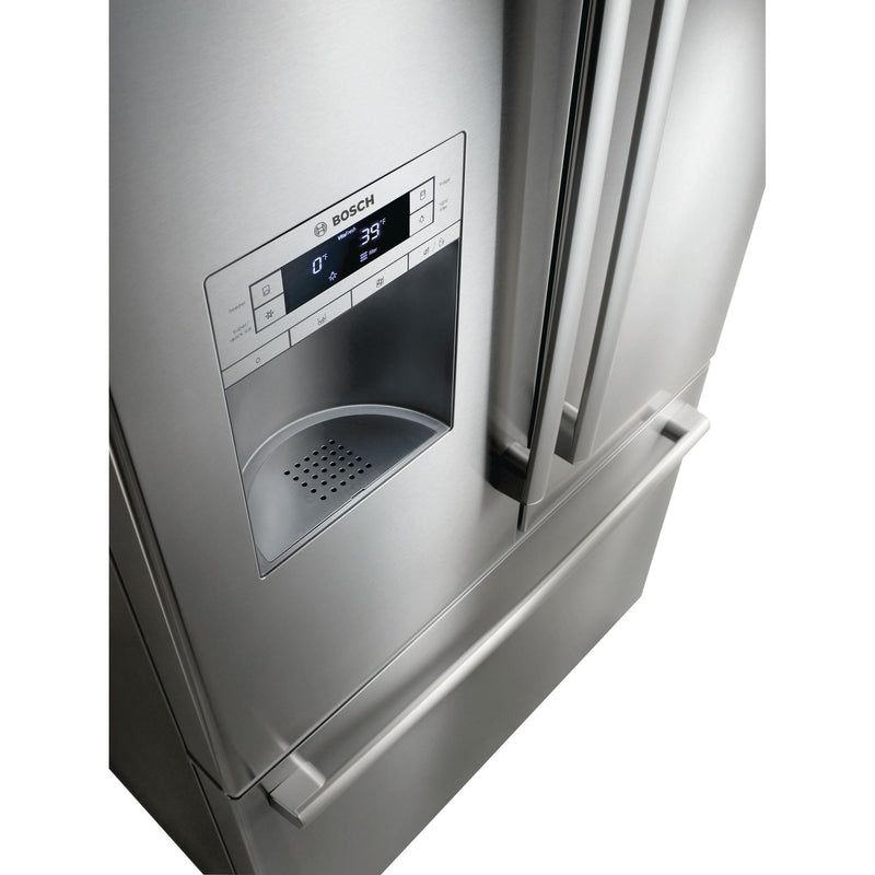 Bosch Réfrigérateur trois portes avec porte à deux battants de 36 po, 25 pi cu avec système de distributeur d'eau et de glaçons B26FT50SNS - Germain Larivière