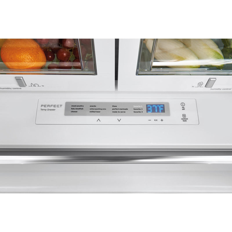 Electrolux Réfrigérateur trois portes avec porte à deux battants à profondeur de comptoir de 36 po, 21.5 pi cu avec commandes Wave - Touch® EW23BC87SS - Germain Larivière