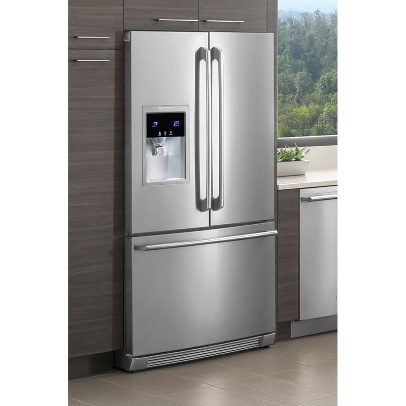 Electrolux Réfrigérateur trois portes avec porte à deux battants à profondeur de comptoir de 36 po, 21.5 pi cu avec commandes Wave - Touch® EW23BC87SS - Germain Larivière
