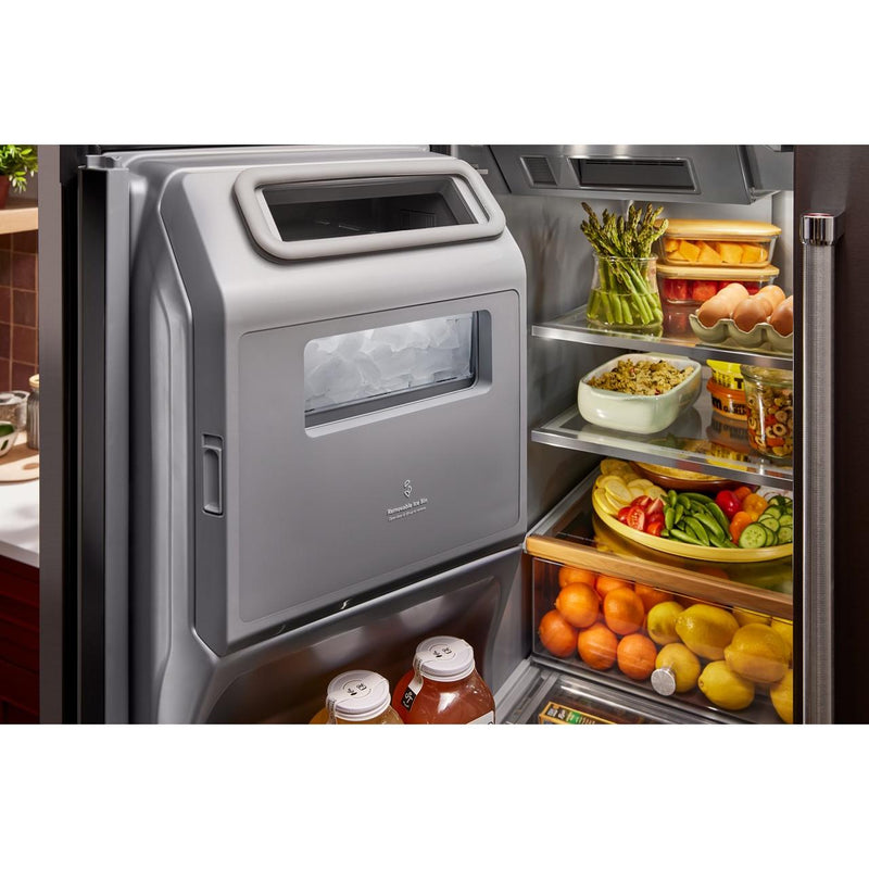 KitchenAid Réfrigérateur quatre portes avec porte à deux battants de 36 pouces avec système d'eau et de glaçons externe KRMF536RBS - Germain Larivière