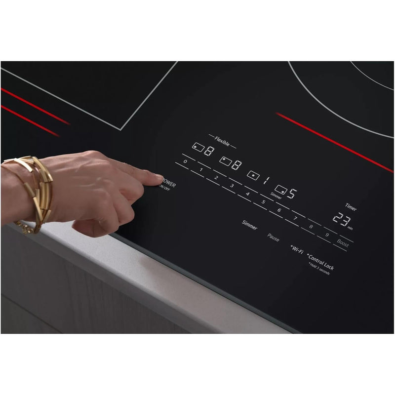 LG Table de cuisson encastrée à induction de 30 pouces avec UltraHeat™ CBIH3017BE - Germain Larivière