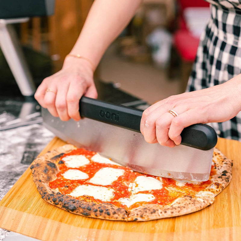 Ooni Planche de service et pelle à pizza en bambou de 14 po UU - P08300 - Germain Larivière