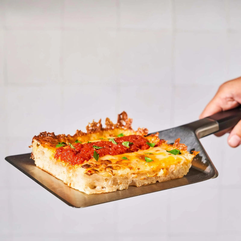 Ooni Spatule à Pizza Poêle Sizzler en fonte UU - P27000 - Germain Larivière