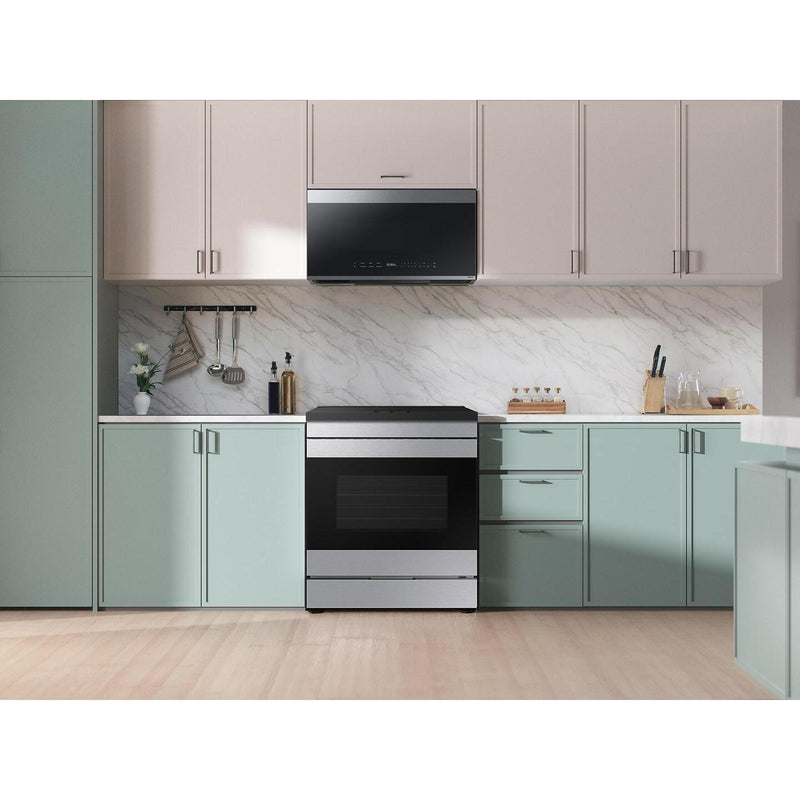 Samsung Cuisinière à induction Bespoke de 6,3 pi cu NSI6DG9900SR/AC - Germain Larivière