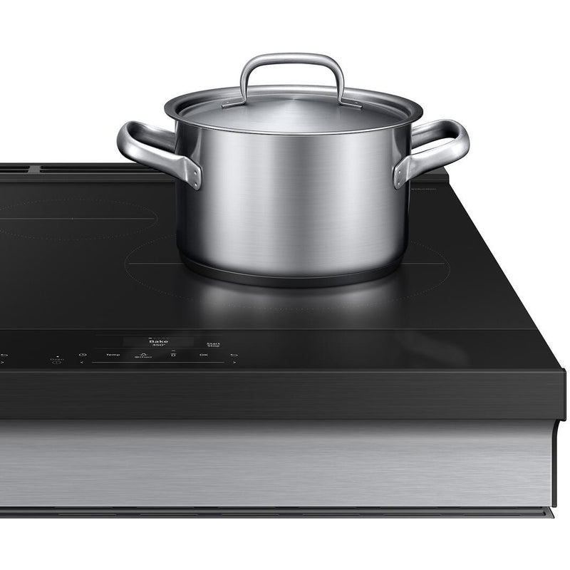 Samsung Cuisinière à induction Smart Bespoke de 6,3 pi cu NSI6DG9500SR/AA - Germain Larivière