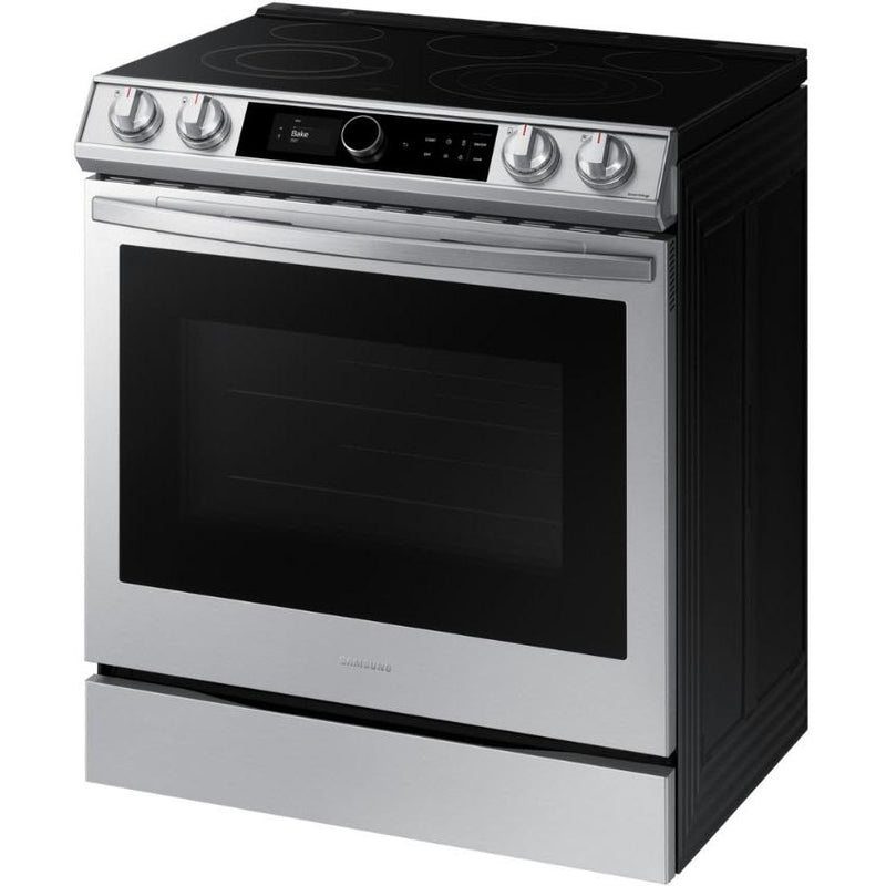 Samsung Cuisinière encastrée électrique de 30 po. avec connectivité Wi - Fi NE63T8711SS/AC VENTE FINALE - BOITE OUVERTE - VENDU TEL QUEL - Germain Larivière