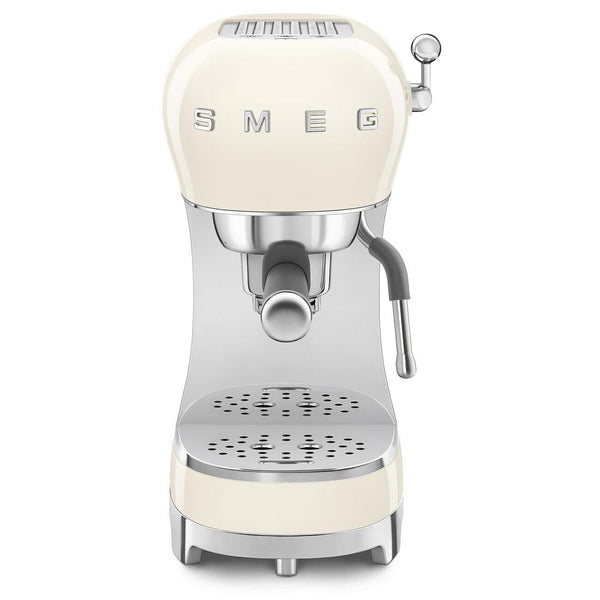 Smeg 50's Style machine espresso manuelle ECF02CRUS - Germain Larivière