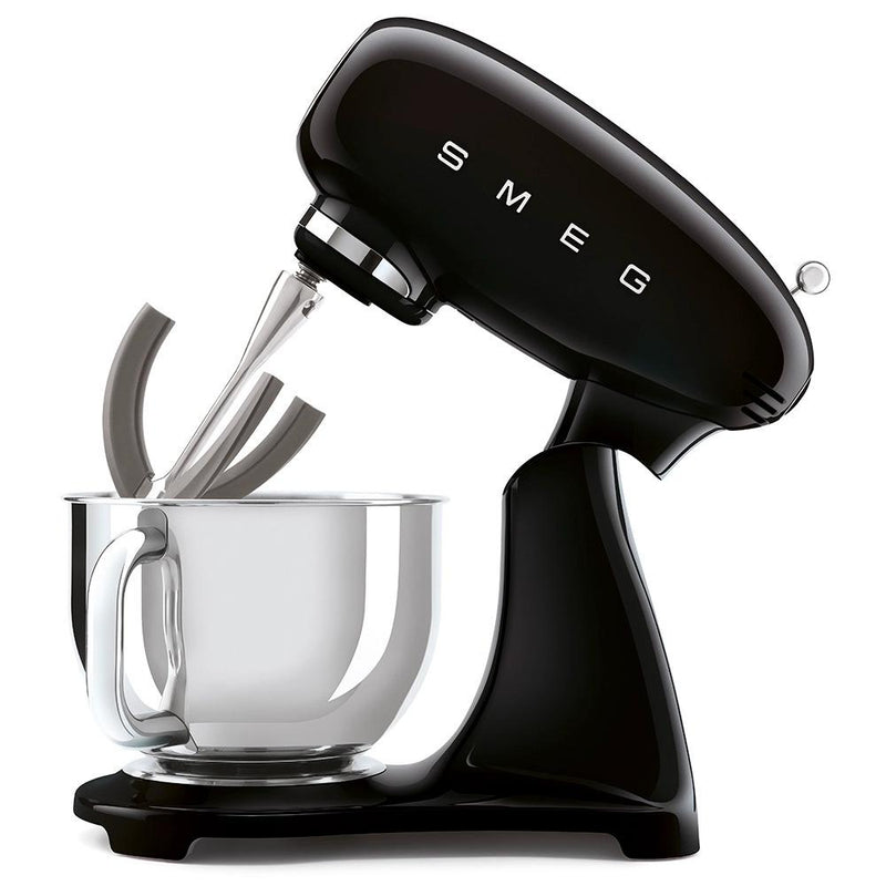 Smeg Batteur sur socle 50's Retro Style Aesthetic de 4,8l avec 600 w SMF03BLUS - Germain Larivière