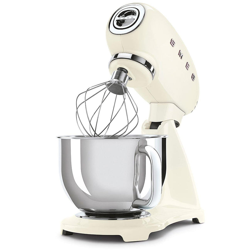 Smeg Batteur sur socle 50's Retro Style Aesthetic de 4,8l avec 600 w SMF03CRUS - Germain Larivière