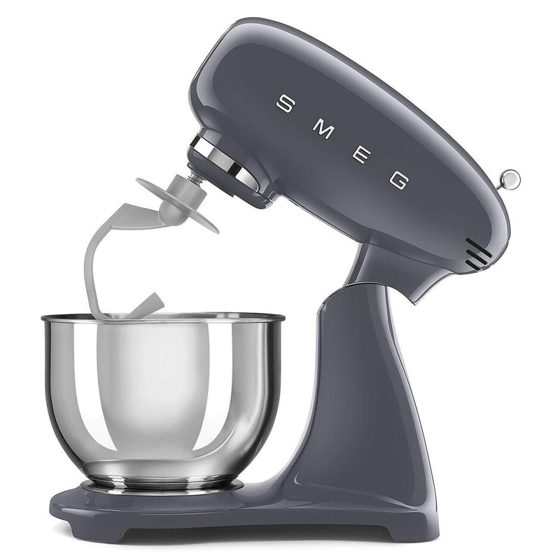 Smeg Batteur sur socle 50's Retro Style Aesthetic de 4,8l avec 600 w SMF03GRUS - Germain Larivière