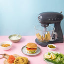 Smeg Batteur sur socle 50's Retro Style Aesthetic de 4,8l avec 600 w SMF03GRUS - Germain Larivière