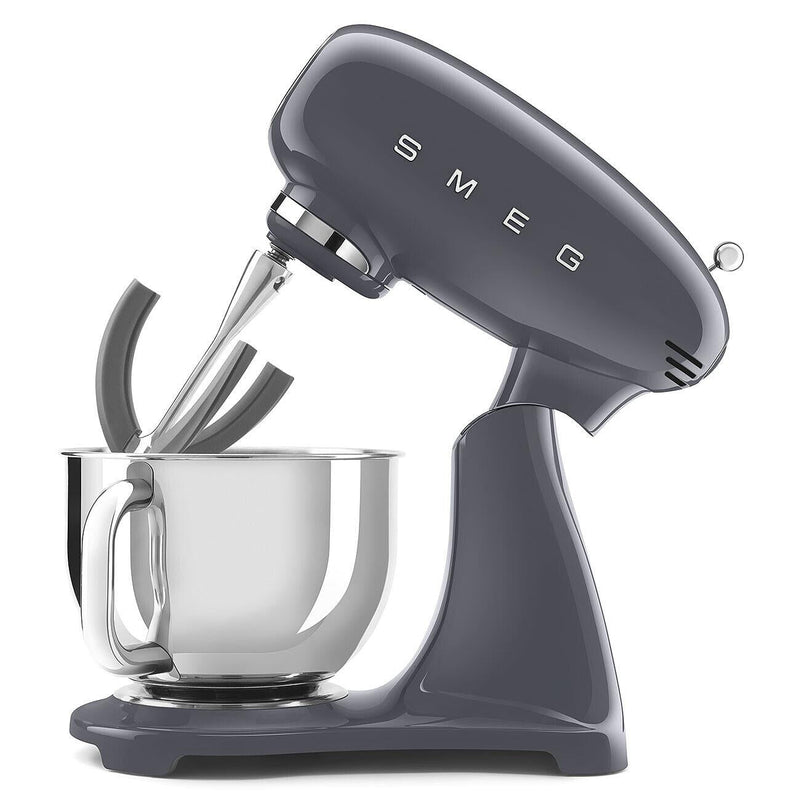 Smeg Batteur sur socle 50's Retro Style Aesthetic de 4,8l avec 600 w SMF03GRUS - Germain Larivière
