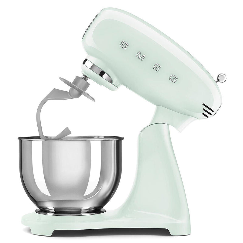 Smeg Batteur sur socle 50's Retro Style Aesthetic de 4,8l avec 600 w SMF03PGUS - Germain Larivière
