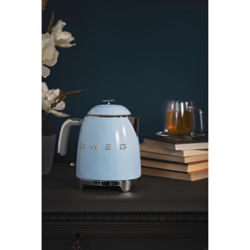 Smeg Bouilloire électrique de 0.8l KLF05PBUS - Germain Larivière