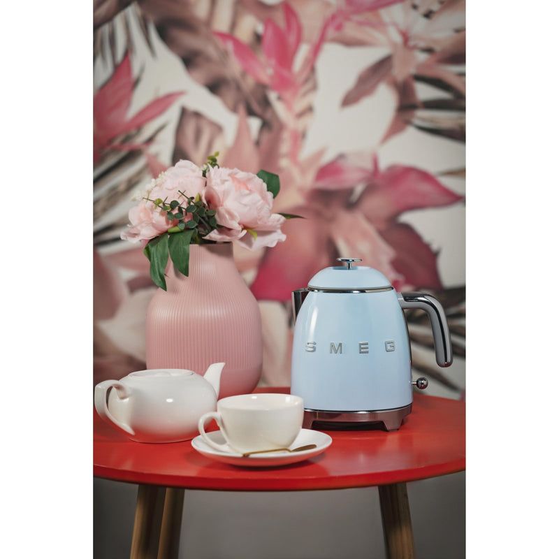 Smeg Bouilloire électrique de 0.8l KLF05PBUS - Germain Larivière