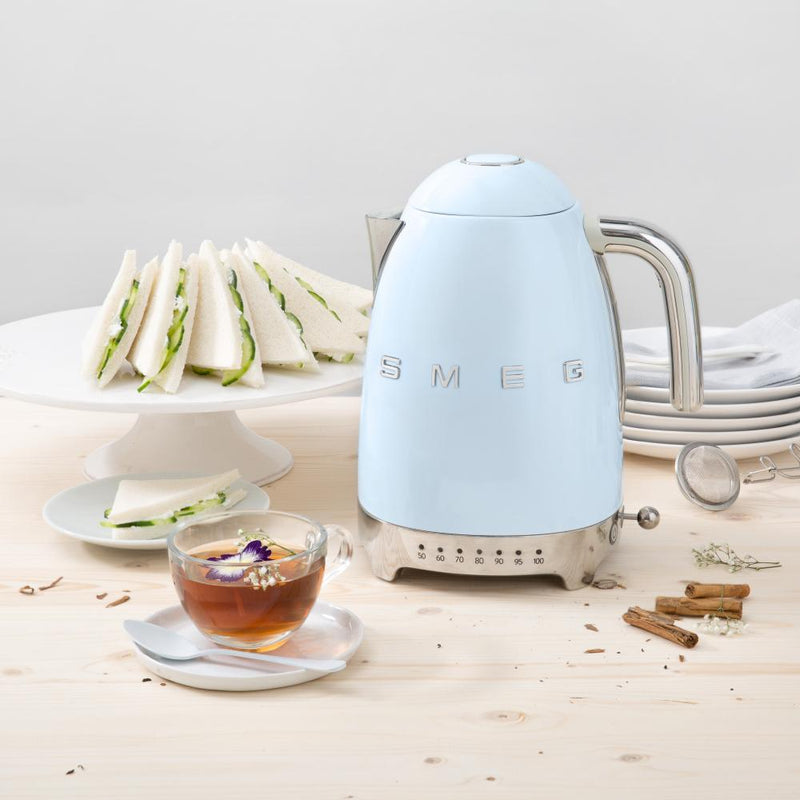 Smeg Bouilloire électrique de 1.7l KLF04PBUS - Germain Larivière