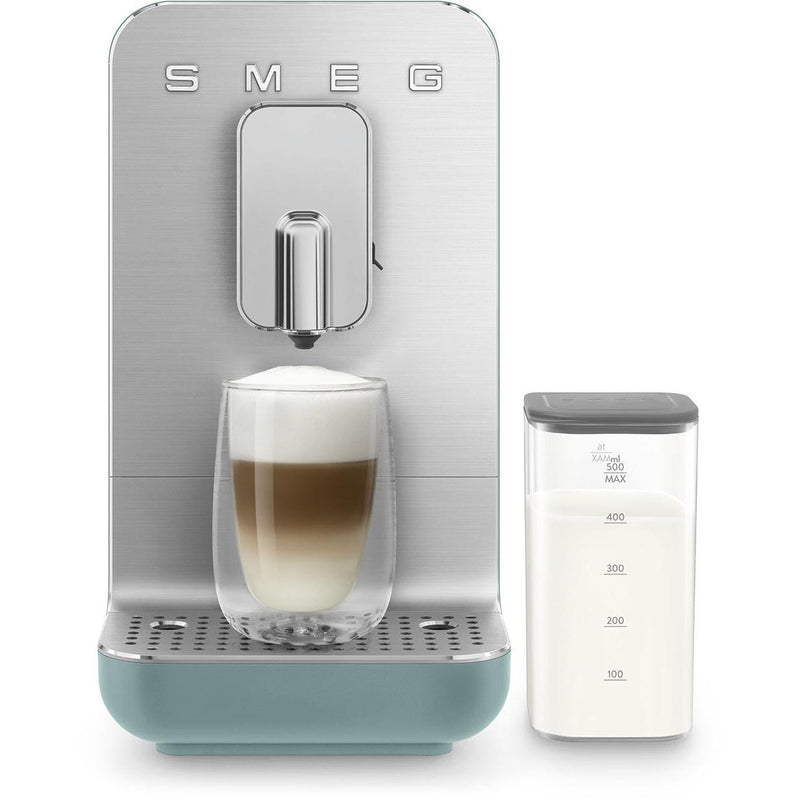 Smeg Collezione Aesthetic machine à café espresso avec système à lait BCC13EGMUS - Germain Larivière