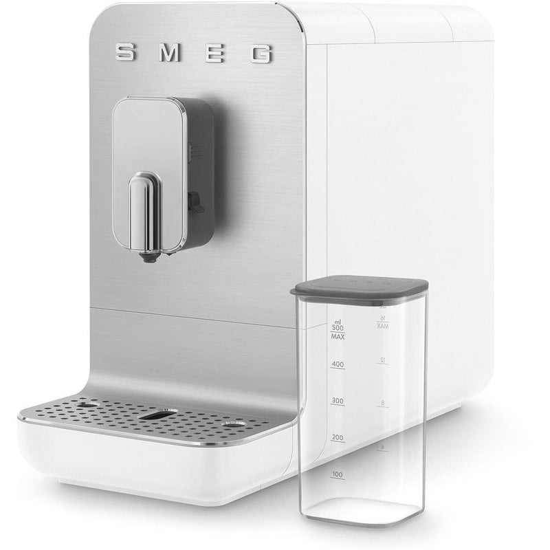 Smeg Collezione Aesthetic machine à café espresso avec système à lait BCC13WHMUS - Germain Larivière