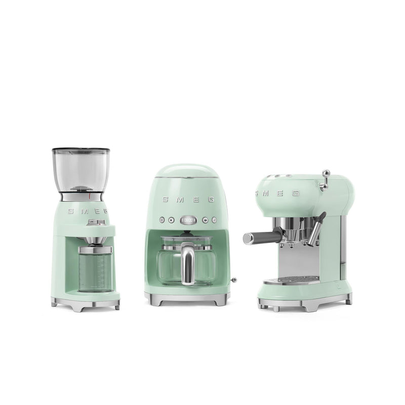Smeg Machine à café style rétro DCF02PGUS - Germain Larivière