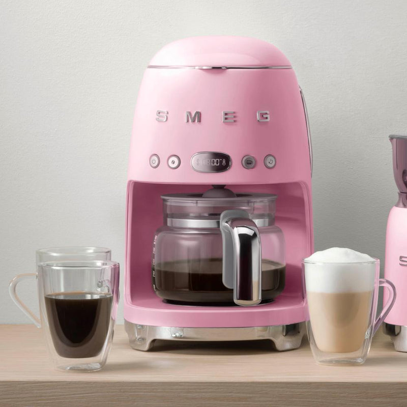 Smeg Machine à café style rétro DCF02PKUS - Germain Larivière