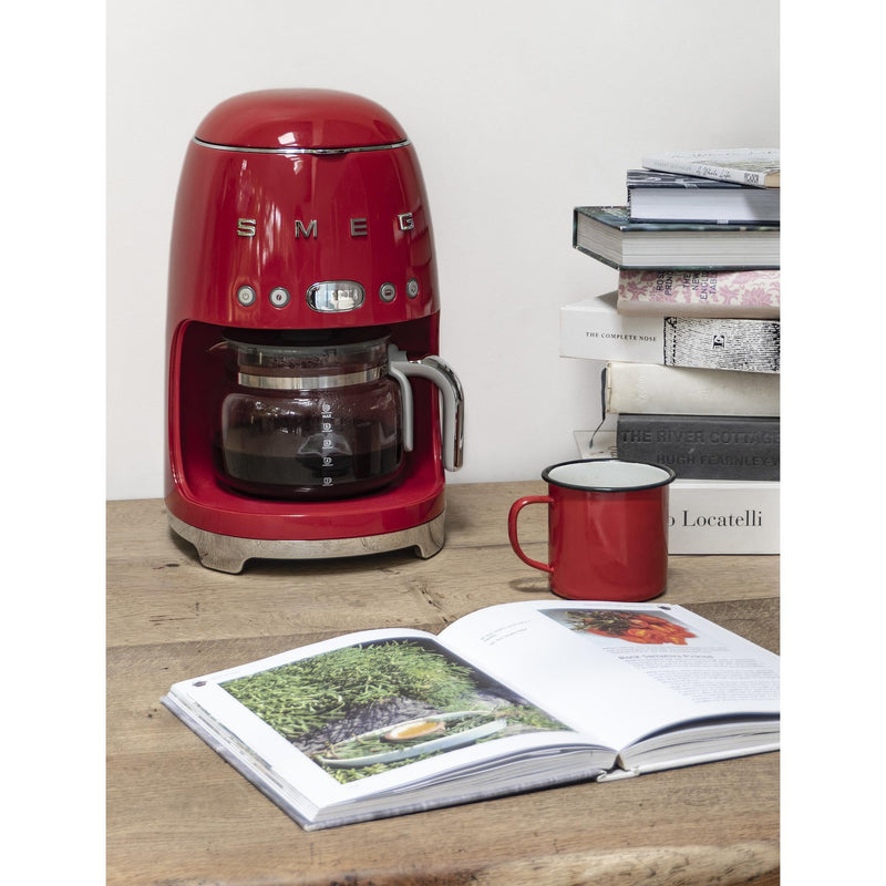 Smeg Machine à café style rétro DCF02RDUS - Germain Larivière