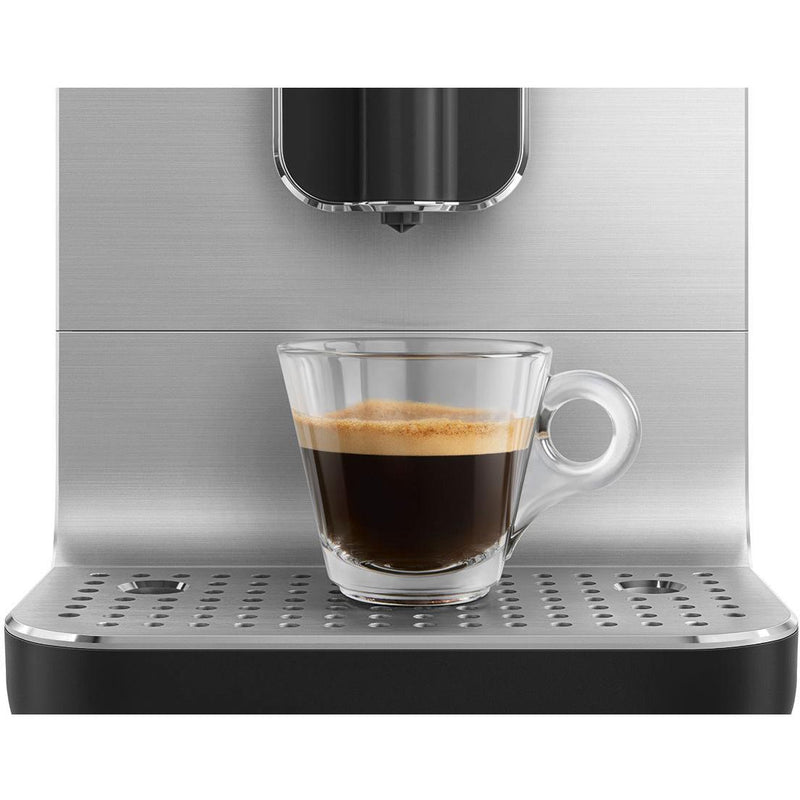 Smeg Machine Espresso BCC01BLMUS - Germain Larivière